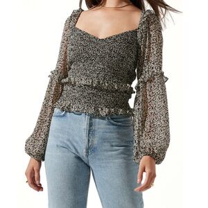 NWT ASTR Floral Ruffle Long Sleeve Smocked Crop Top